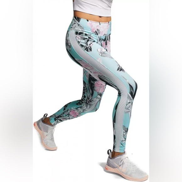 Nike Pants - Nike One Women's Floral Training Tights